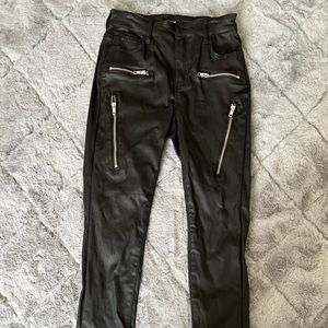 Leather black skinny pants